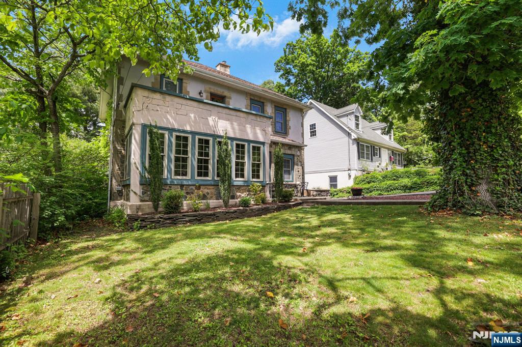 26 Maple Road Ringwood, NJ 07456 - Photo 3 of 36