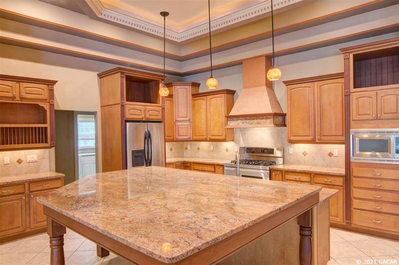 9264 Southwest 90th Street Gainesville, FL 32608 - Photo 2 of 21