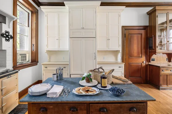 $22,900,000 | 1044 Grosse Point Road, Ferrisburgh, VT 05456