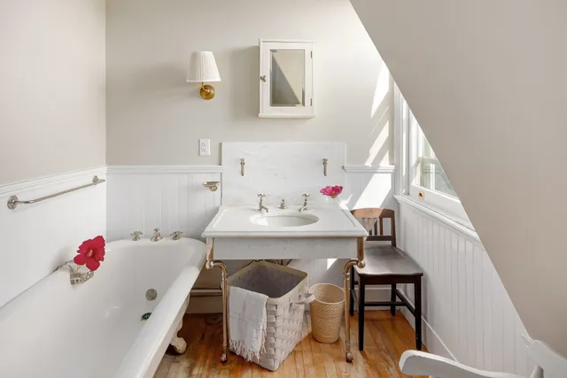 $22,900,000 | 1044 Grosse Point Road, Ferrisburgh, VT 05456