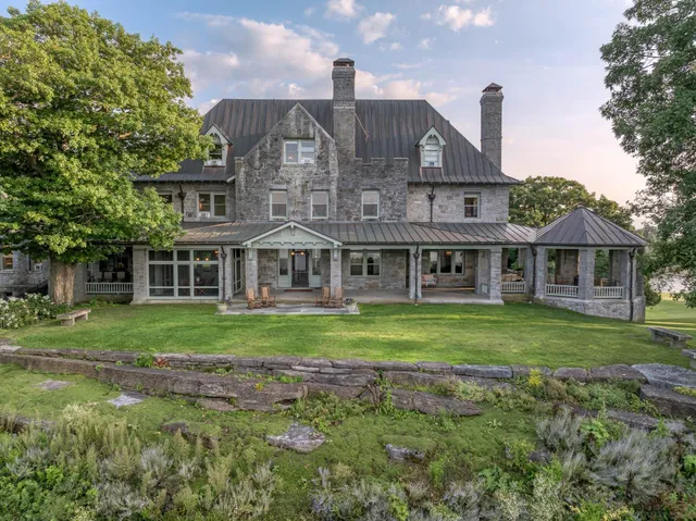 $22,900,000 | 1044 Grosse Point Road, Ferrisburgh, VT 05456