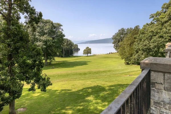 $22,900,000 | 1044 Grosse Point Road, Ferrisburgh, VT 05456