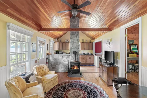 $22,900,000 | 1044 Grosse Point Road, Ferrisburgh, VT 05456