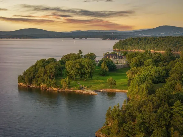 $22,900,000 | 1044 Grosse Point Road, Ferrisburgh, VT 05456