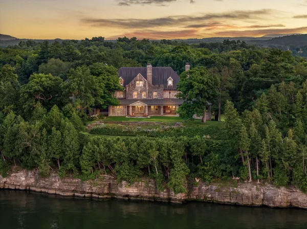 $22,900,000 | 1044 Grosse Point Road, Ferrisburgh, VT 05456