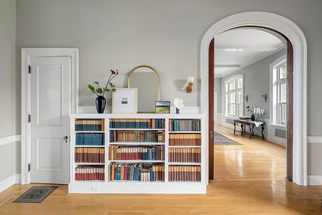 $22,900,000 | 1044 Grosse Point Road, Ferrisburgh, VT 05456