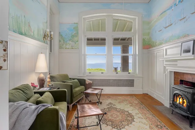 $22,900,000 | 1044 Grosse Point Road, Ferrisburgh, VT 05456