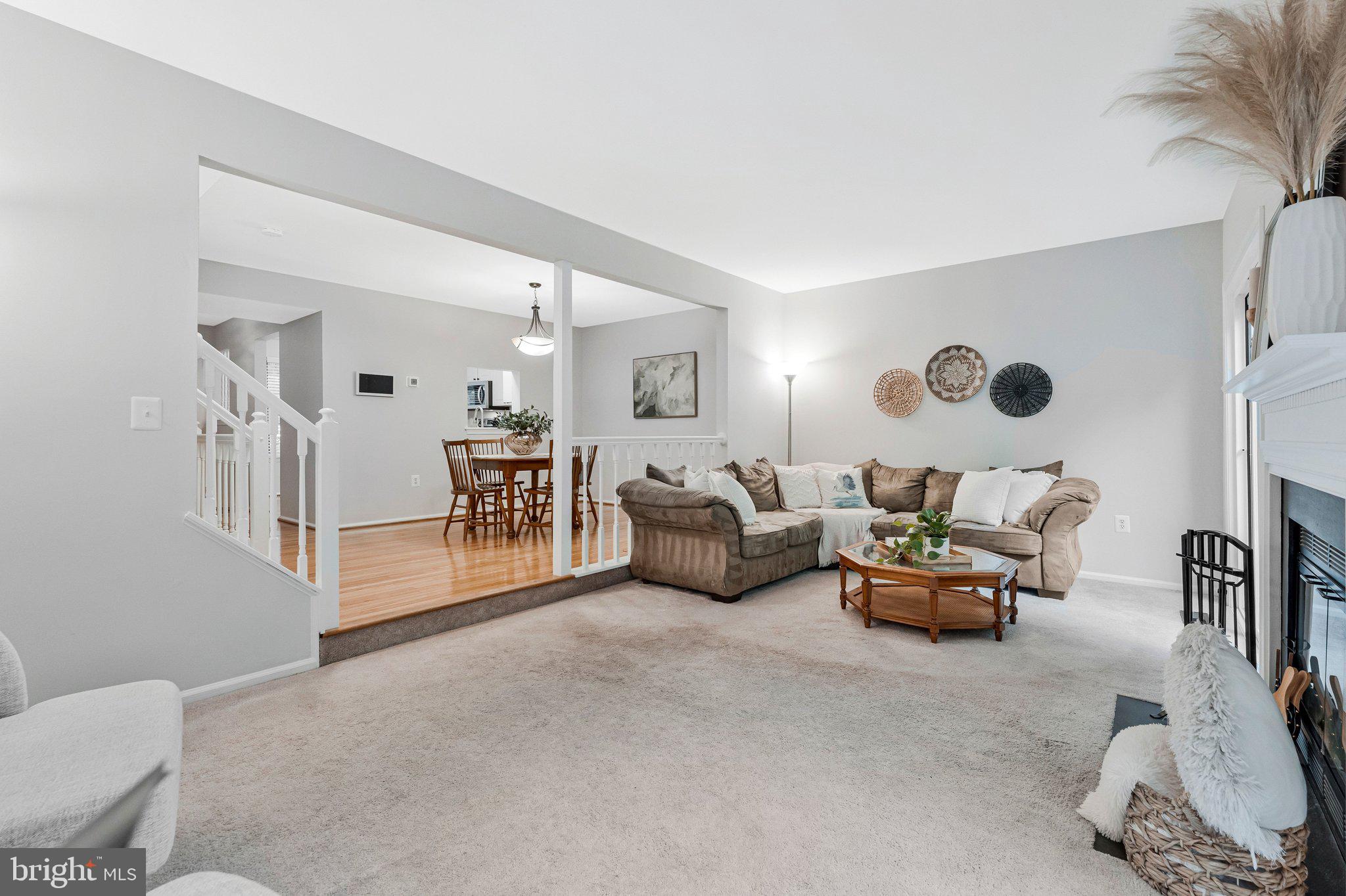 265 Chelmsford Court Sterling, VA 20165 - Photo 14 of 40