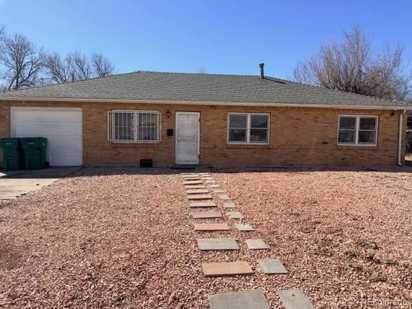 $350,000 | 881 Tucson Street, Aurora, CO 80011