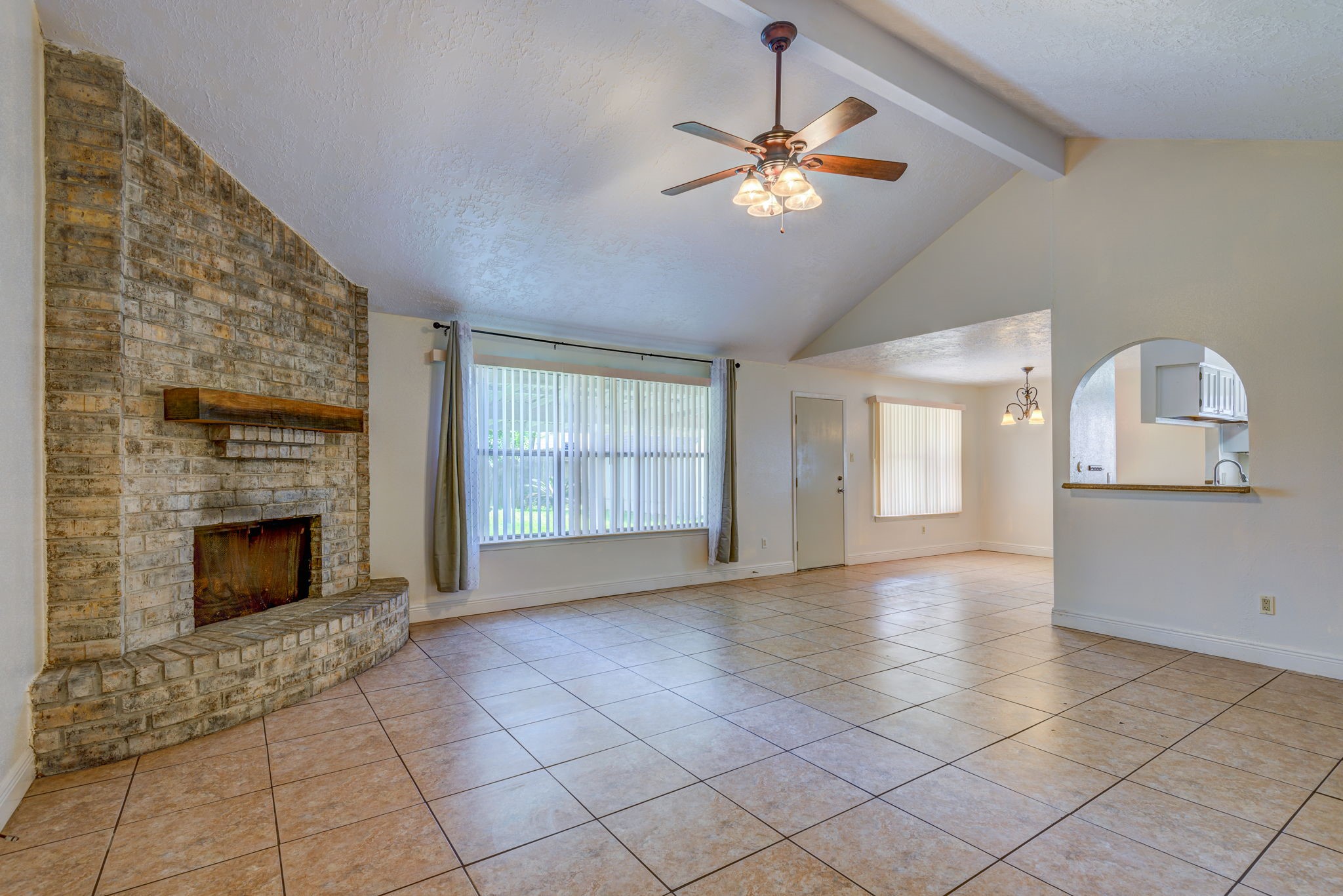 9742 Charmont Road La Porte, TX 77571 - Photo 5 of 27