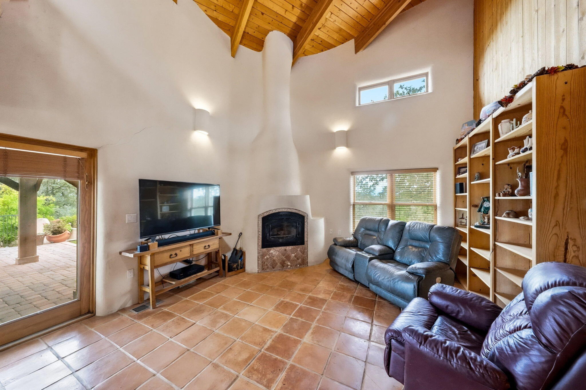 18221 Quail Ridge Road Cottonwood, CA 96022 - Photo 6 of 48 Great room