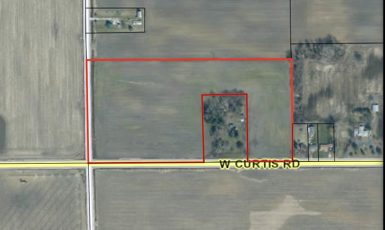 West Curtis Road Saginaw, MI 48601 - Photo 1 of 3