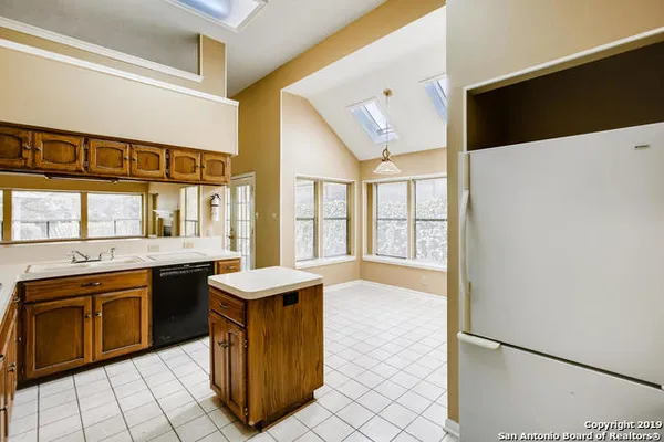 $2,450 | 8826 Lost Woods, San Antonio, TX 78240