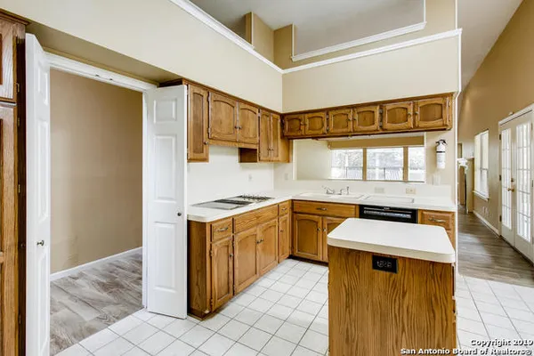 $2,450 | 8826 Lost Woods, San Antonio, TX 78240