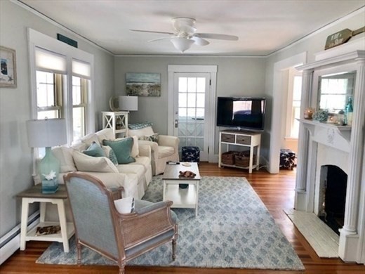 201 Samoset Avenue Hull, MA 02045 - Photo 9 of 22