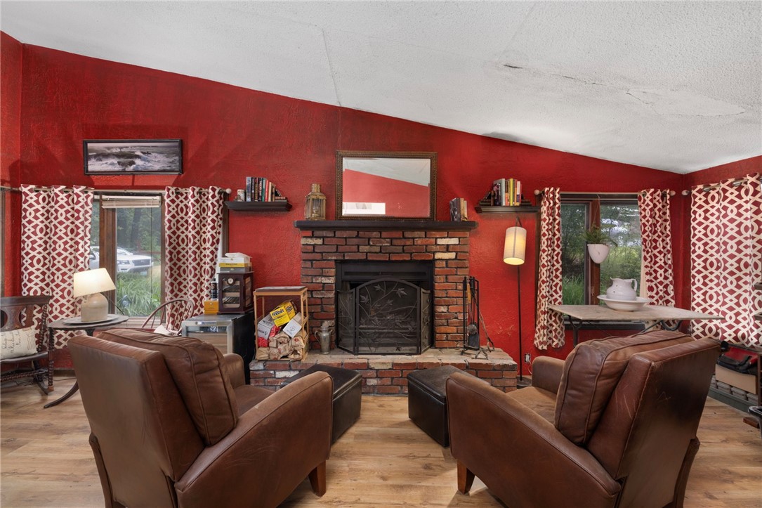 29 Weaver Road Johnston, RI 02919 - Photo 6 of 17