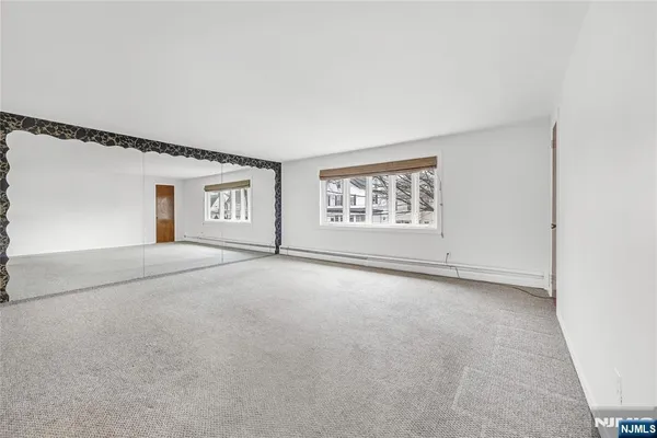 $2,900 | 38 Washington Avenue, Unit 2, Rutherford, NJ 07070