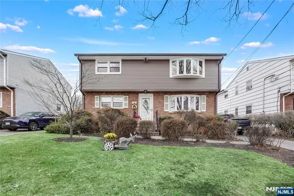 $2,900 | 38 Washington Avenue, Unit 2, Rutherford, NJ 07070