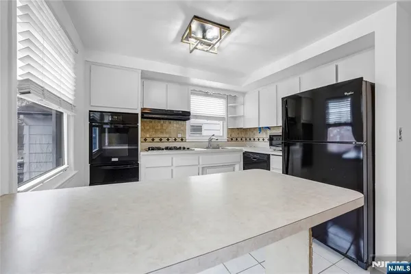 $2,900 | 38 Washington Avenue, Unit 2, Rutherford, NJ 07070