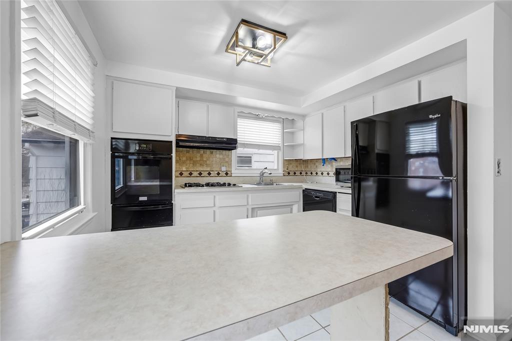 38 Washington Avenue, Unit 2 Rutherford, NJ 07070 - Photo 6 of 19