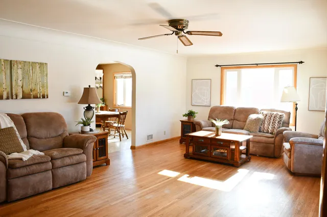 $265,000 | 1102 Grand Avenue, Worthington, MN 56187