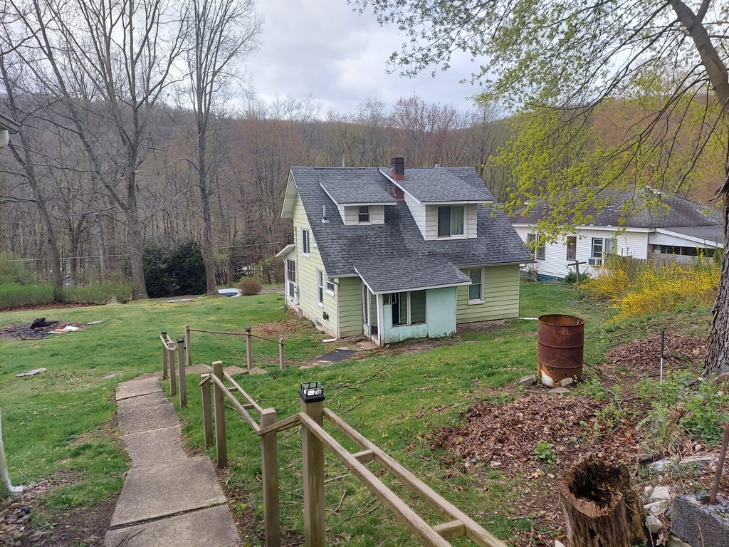 908 Walnut Street Reno, PA 16343 - Photo 4 of 13 Gallery Image 4