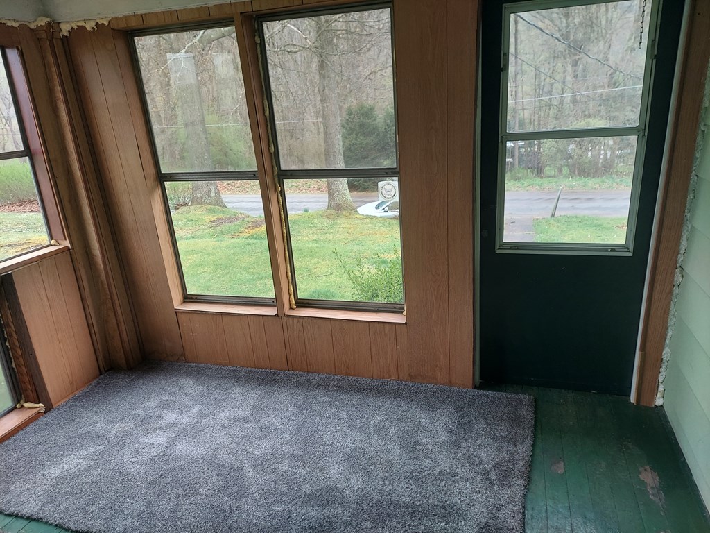 908 Walnut Street Reno, PA 16343 - Photo 5 of 13 Gallery Image 5