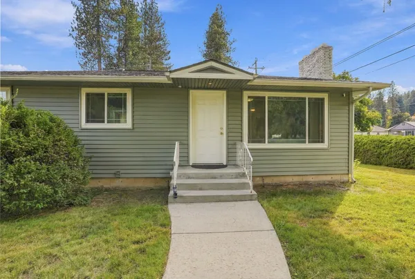 $385,000 | 621 West Barnes Road, Spokane, WA 99218