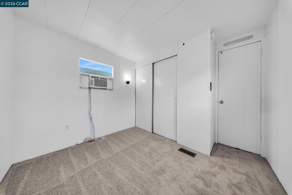 3466 Willow Pass Road Concord, CA 94519 - Photo 12 of 24 a view of an empty room