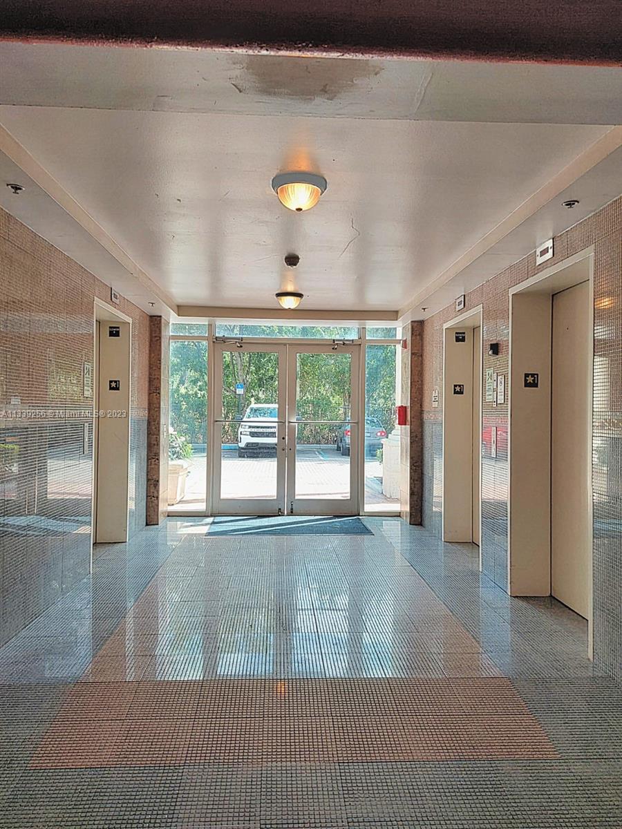 Flagami Miami, FL 33126 - Photo 24 of 40