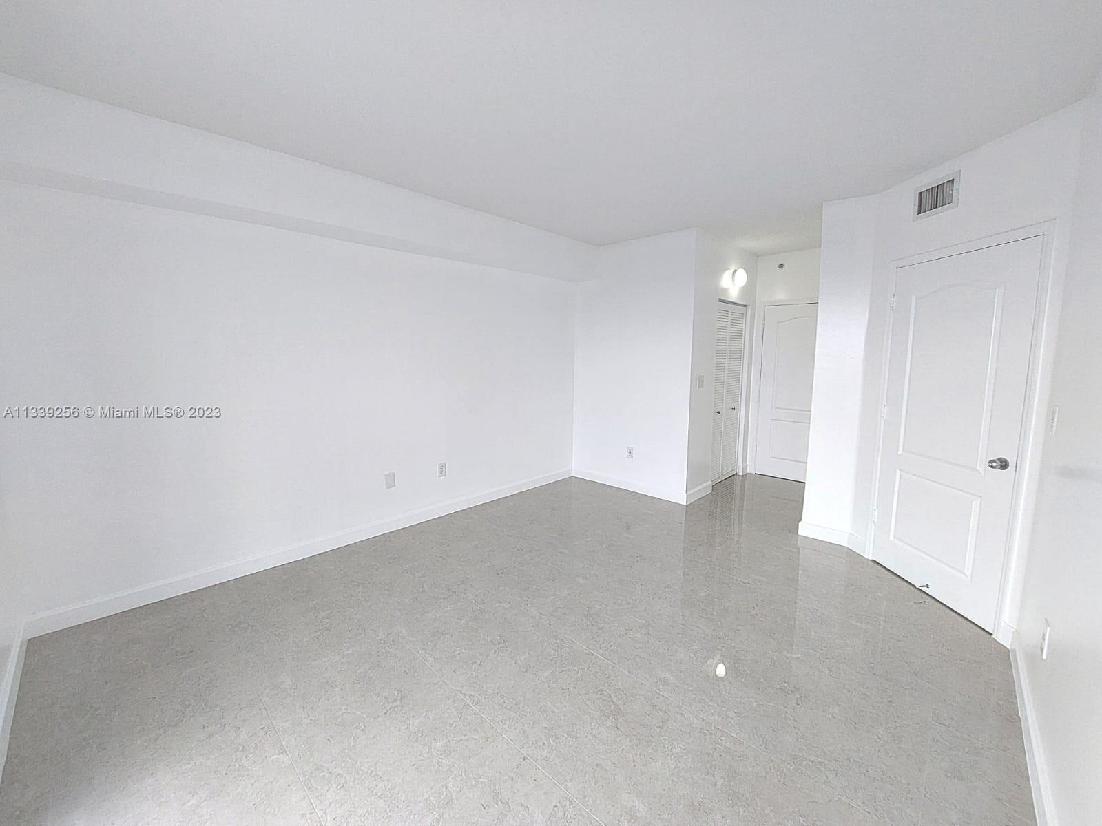 Flagami Miami, FL 33126 - Photo 8 of 40