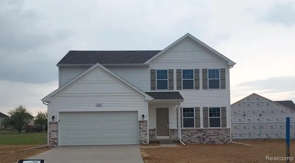 $377,350 | 8106 Towas, Fowlerville, MI 48836