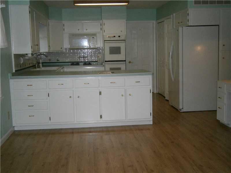 6245 Breamore Road Indianapolis, IN 46220 - Photo 13 of 22 Gallery Image 13
