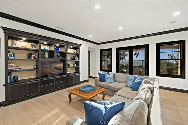 $4,295,000 | 2 Galaxy Isle, Ladera Ranch, CA 92694