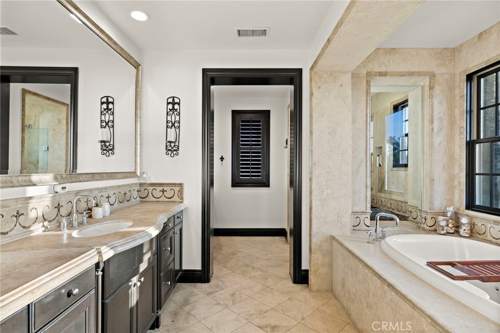 2 Galaxy Isle Ladera Ranch, CA 92694 - Photo 29 of 69