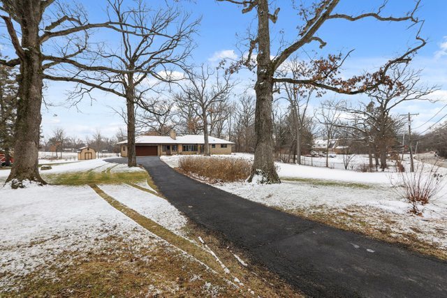 28W777 Garys Mill Road Winfield, IL 60190 - Photo 3 of 47 a view of park with large trees