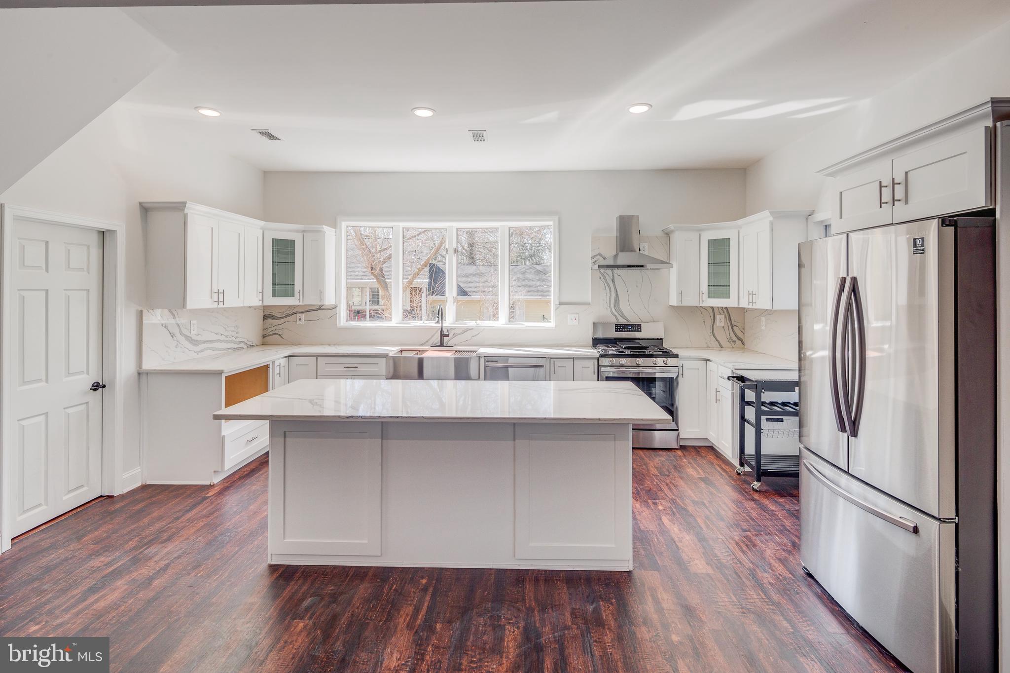 105 Sharrowvale Road Cherry Hill, NJ 08034 - Photo 4 of 23