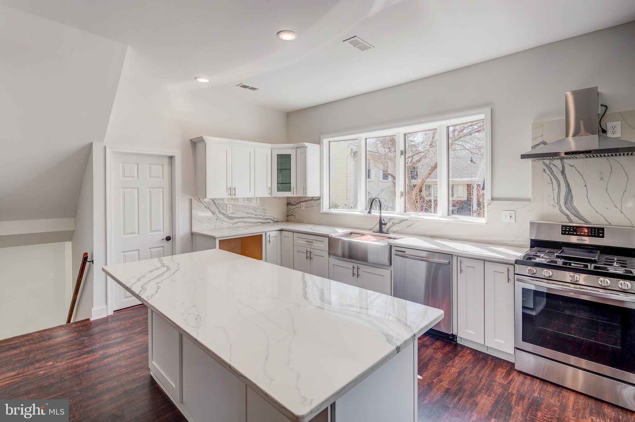 105 Sharrowvale Road Cherry Hill, NJ 08034 - Photo 5 of 23