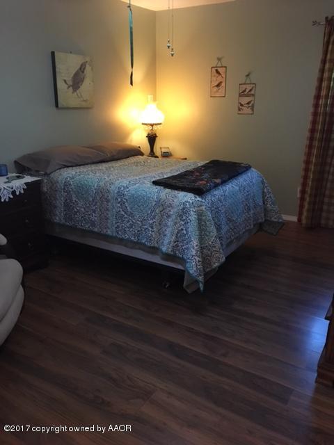 2824 John Drive Amarillo, TX 79110 - Photo 11 of 14 IMG_3508bedroom