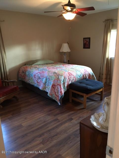2824 John Drive Amarillo, TX 79110 - Photo 13 of 14 IMG_3506BR2