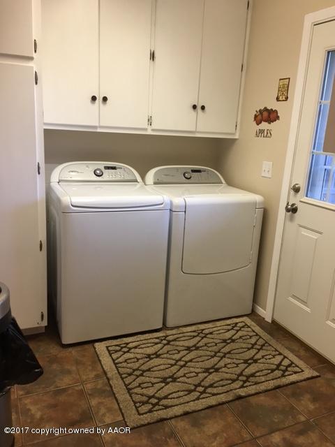 2824 John Drive Amarillo, TX 79110 - Photo 8 of 14 IMG_3512Laundry