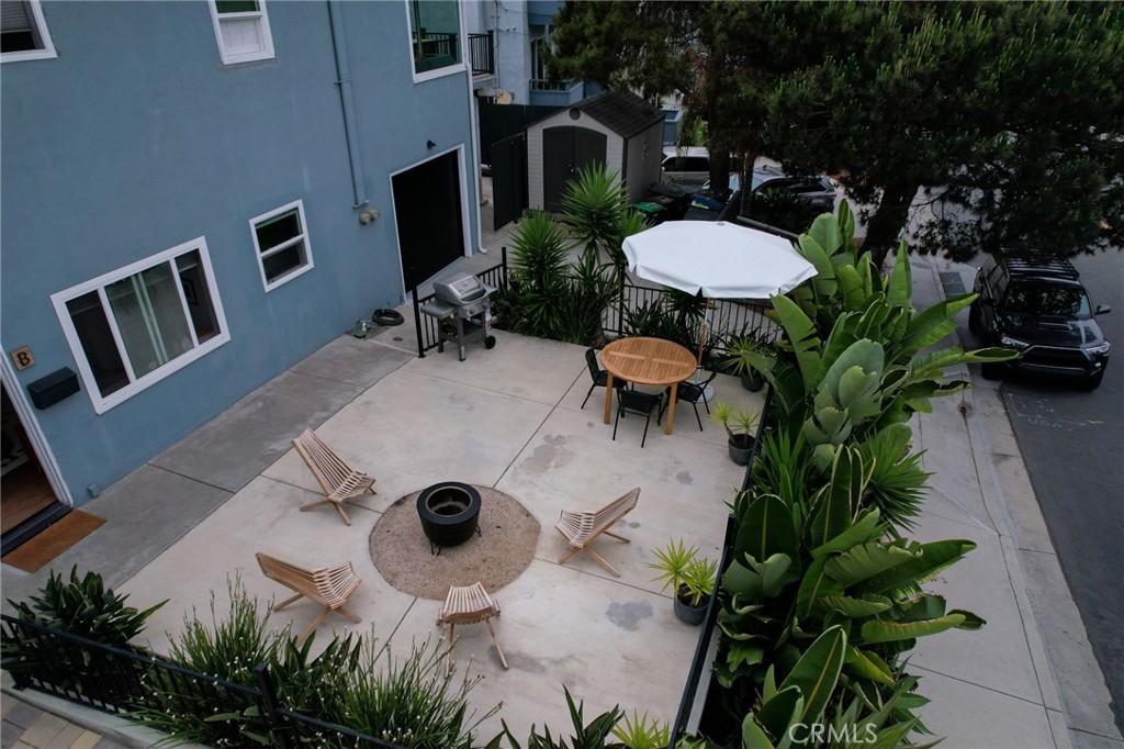 160 Avenida Florencia, Unit B San Clemente, CA 92672 - Photo 41 of 48 a view of outdoor space and patio