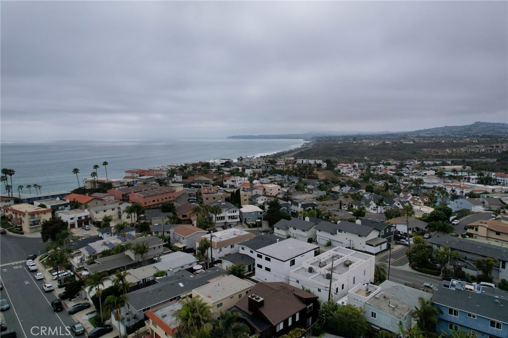 160 Avenida Florencia, Unit B San Clemente, CA 92672 - Photo 45 of 48 an aerial view of multiple house