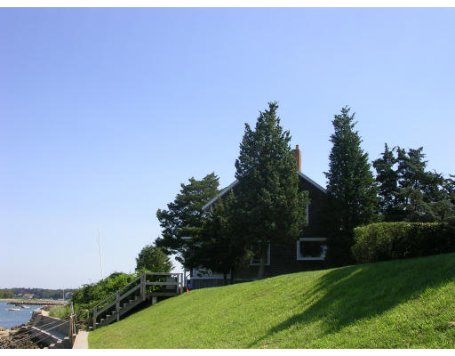 56 Fairview Road Bourne, MA 02559 - Photo 7 of 10 Gallery Image 7
