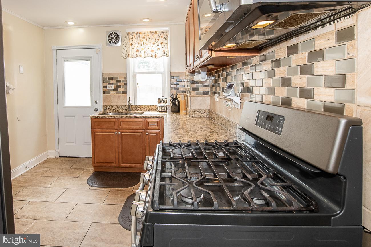 628 Arbor Road Cheltenham, PA 19012 - Photo 22 of 57