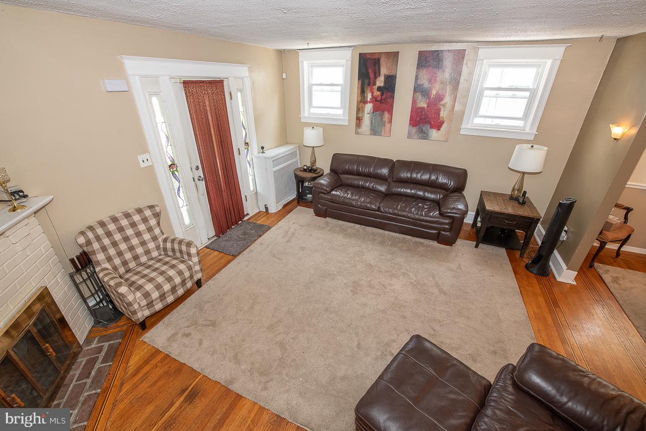 628 Arbor Road Cheltenham, PA 19012 - Photo 8 of 57