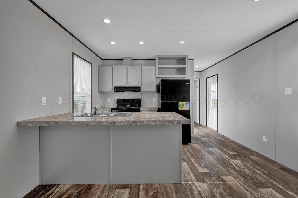 5680 Abert Street Channing, TX 79018 - Photo 6 of 20 kitchen 2