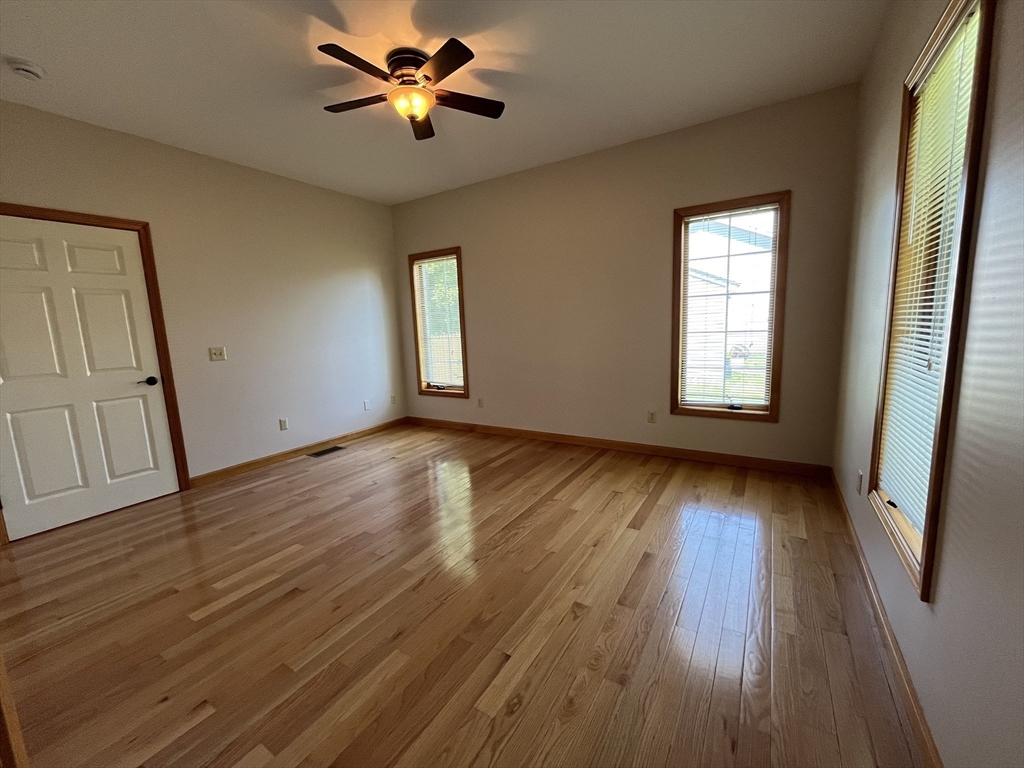 20 Gaspee Street Chicopee, MA 01013 - Photo 13 of 30