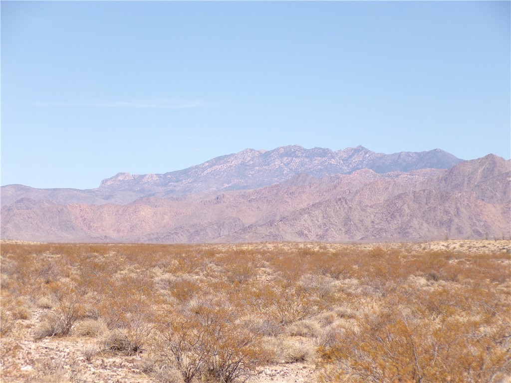 Lot 9 South Apache Road Yucca, AZ 86438 - Photo 2 of 5 View