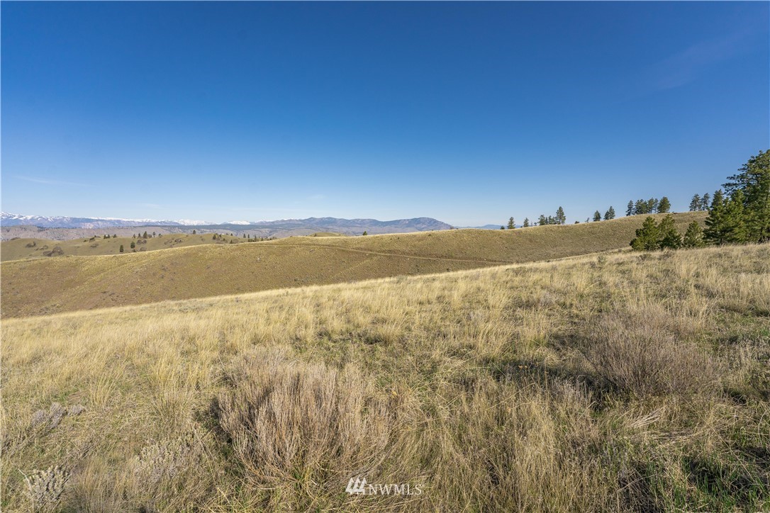 0 Rd D Orondo, WA 98843 - Photo 2 of 16 a view of an ocean